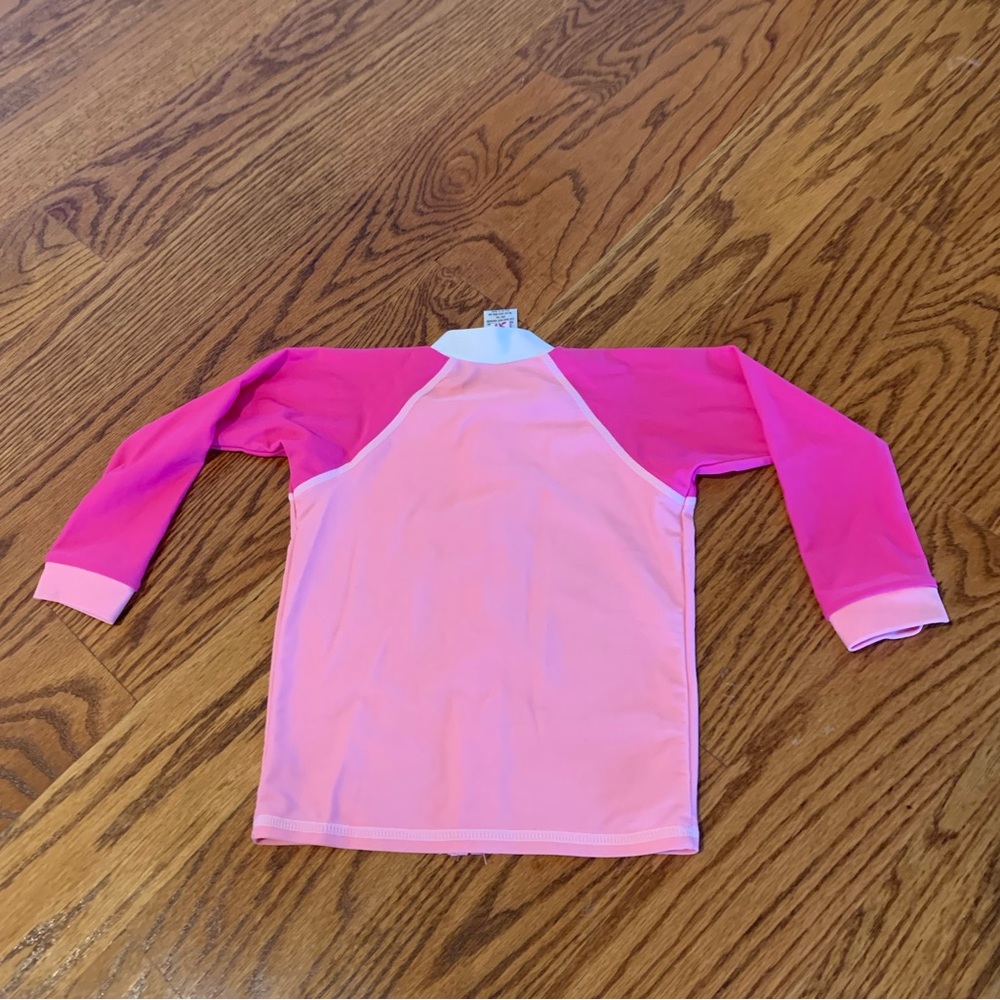 2Chillies Rash Guard Swim Top - Picture 2 of 3